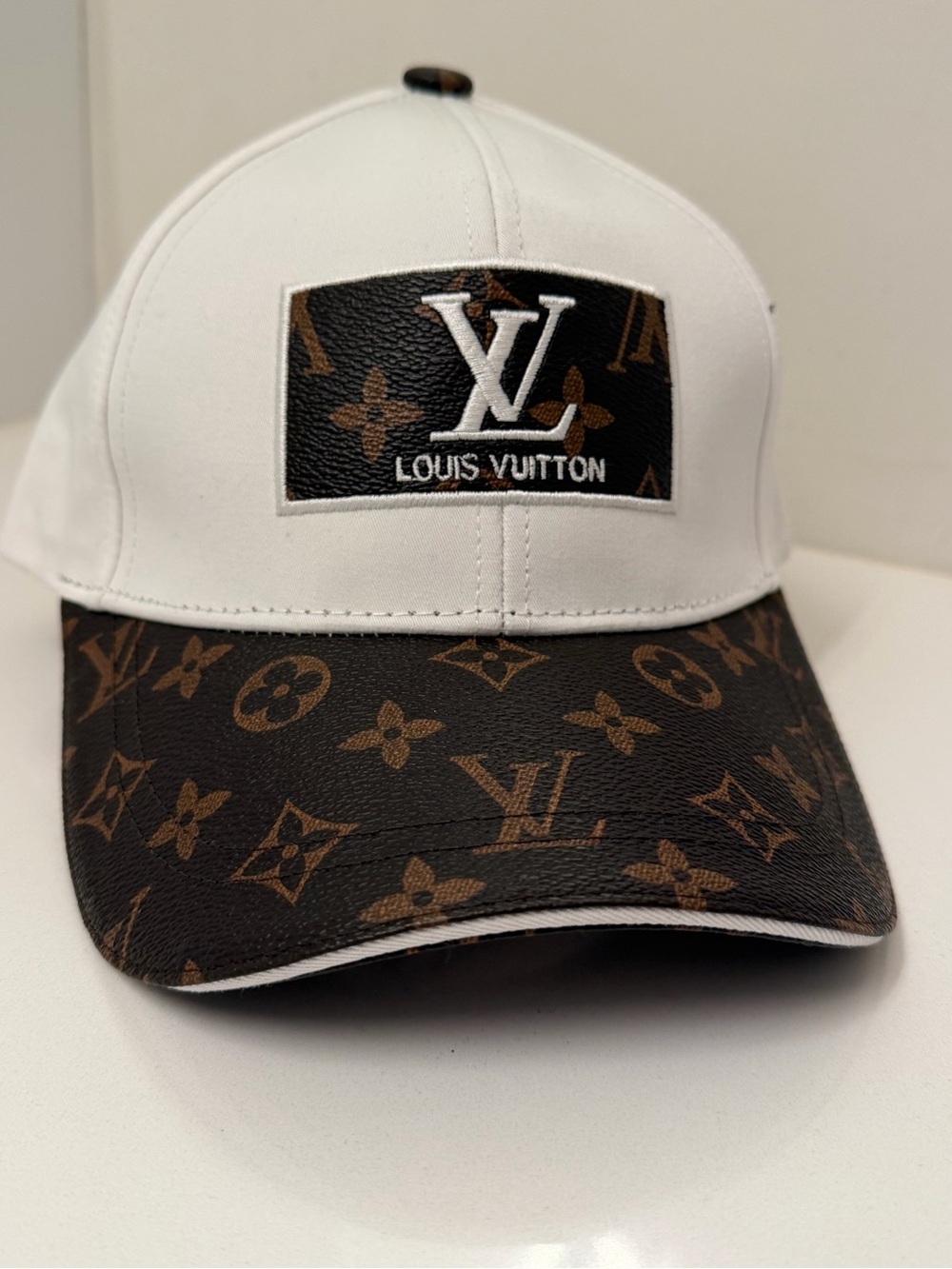 Louis Vuitton White & Brown Monogram Patch Cap - Picture 5 of 12